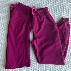 XS FIGS DARK MAGENTA SET